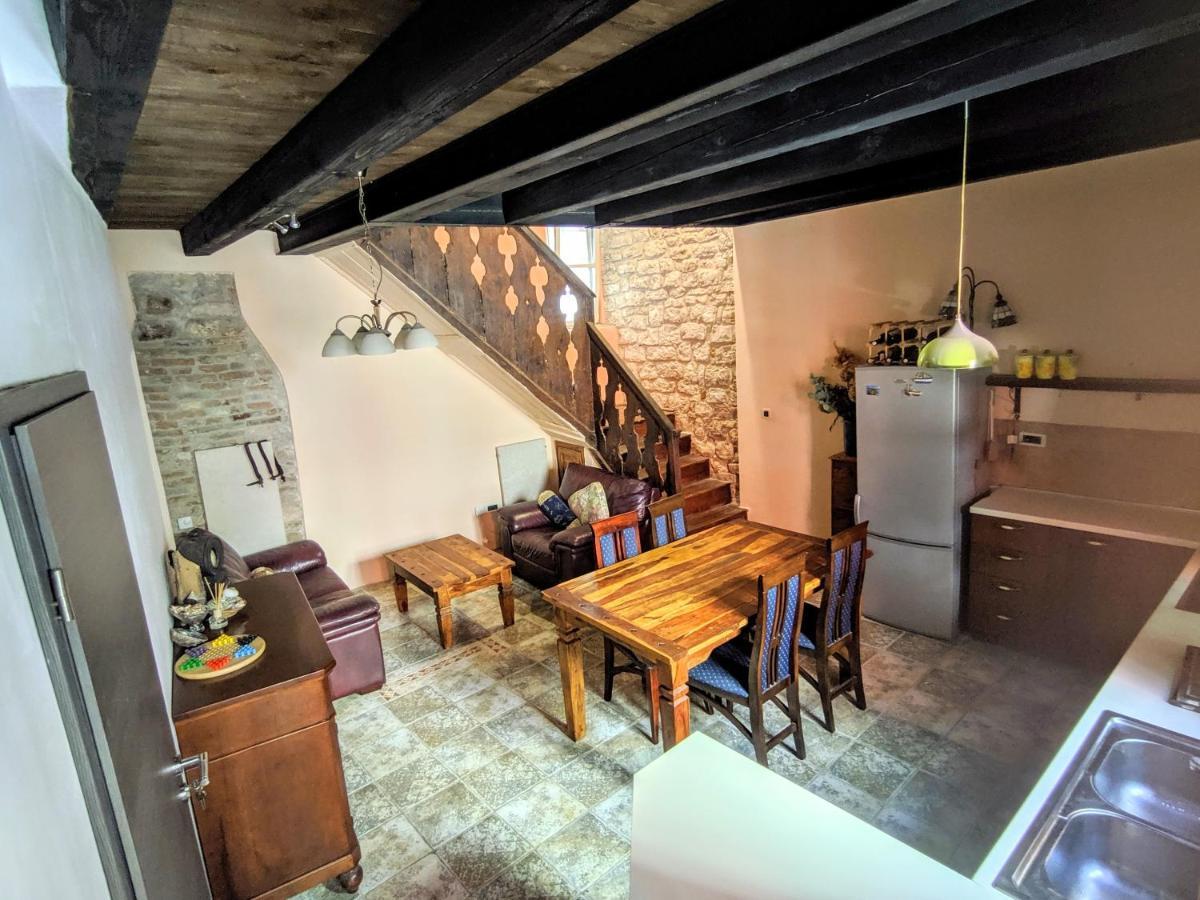Private Courtyard Medieval Stone Home In Old Town Rovinj Dış mekan fotoğraf